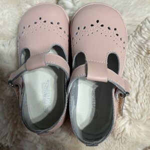 Angel little girl’s dress shoes